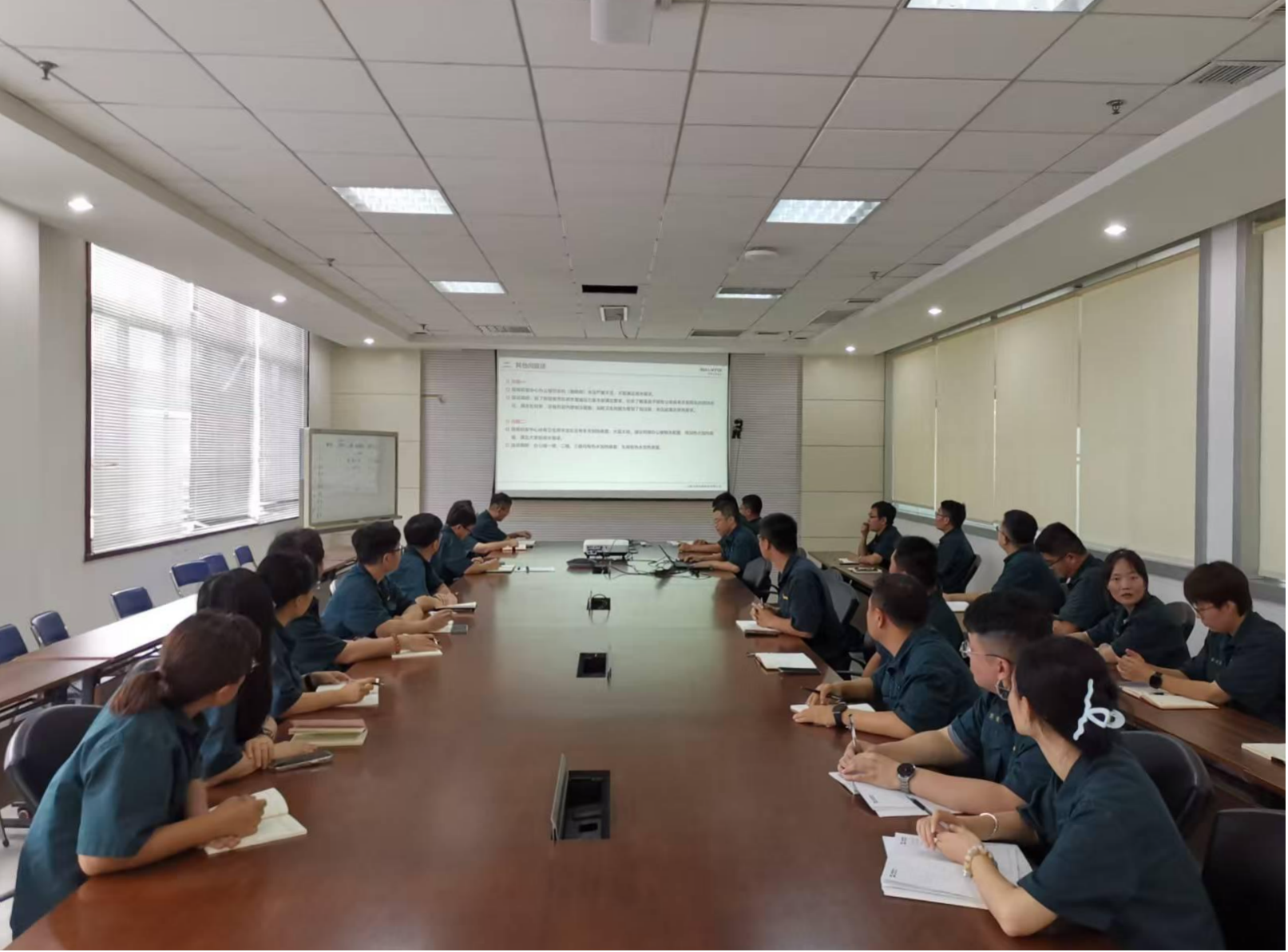 山重建機(jī)黨委副書記、總經(jīng)理張永偉到所在黨支部聯(lián)系點(diǎn)開展專題調(diào)研